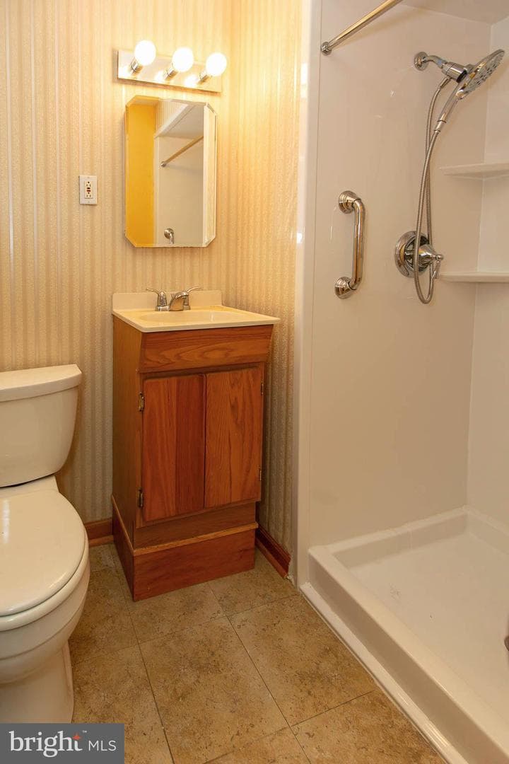 472 Rittenhouse photo 14