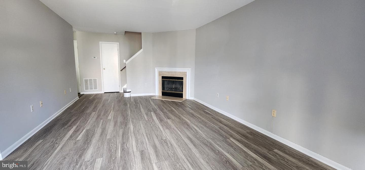 3203 Hemmingway Drive photo 3