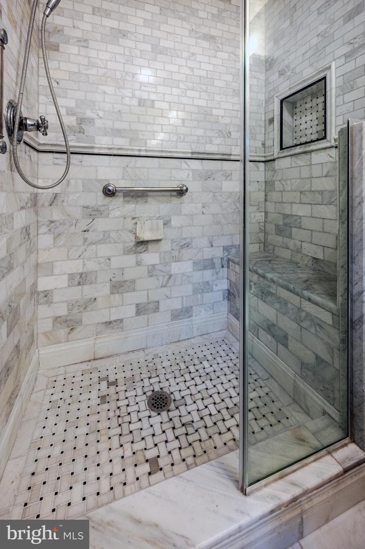 1375 Cinnamon Drive photo 8