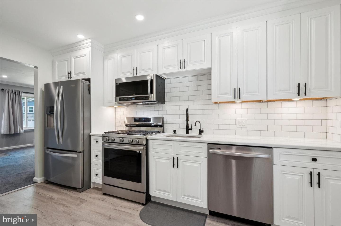 2908 Turner Avenue photo 8