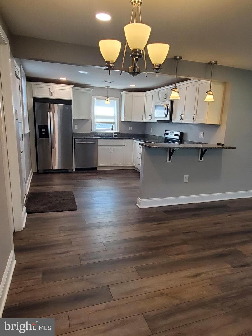 8 Laurel Lane photo 4
