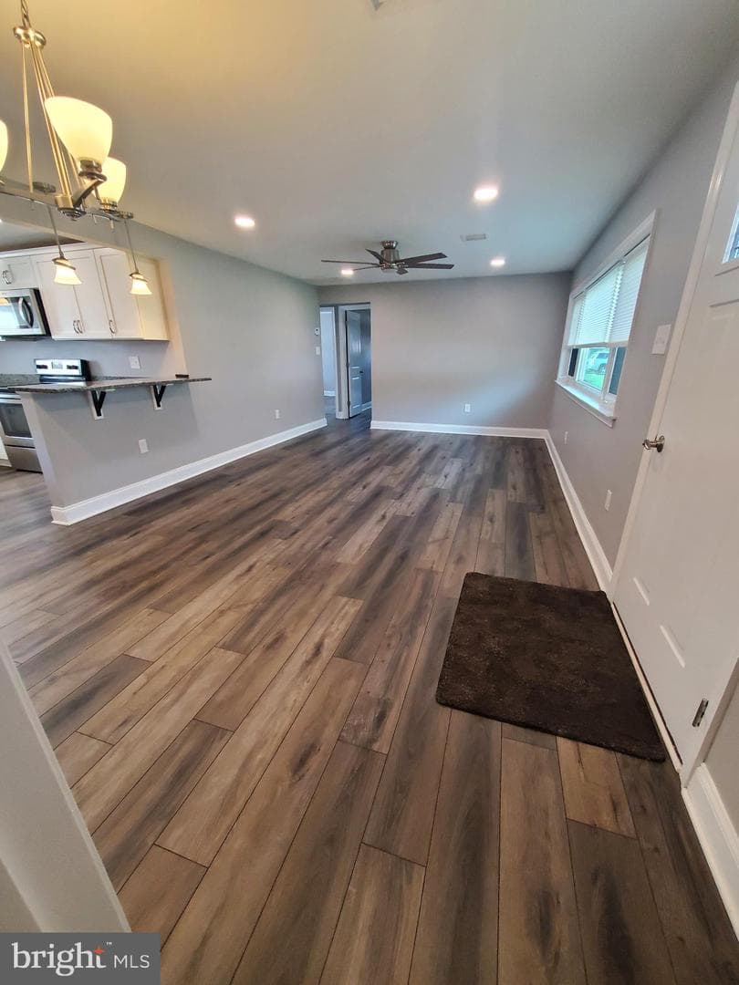 8 Laurel Lane photo 8