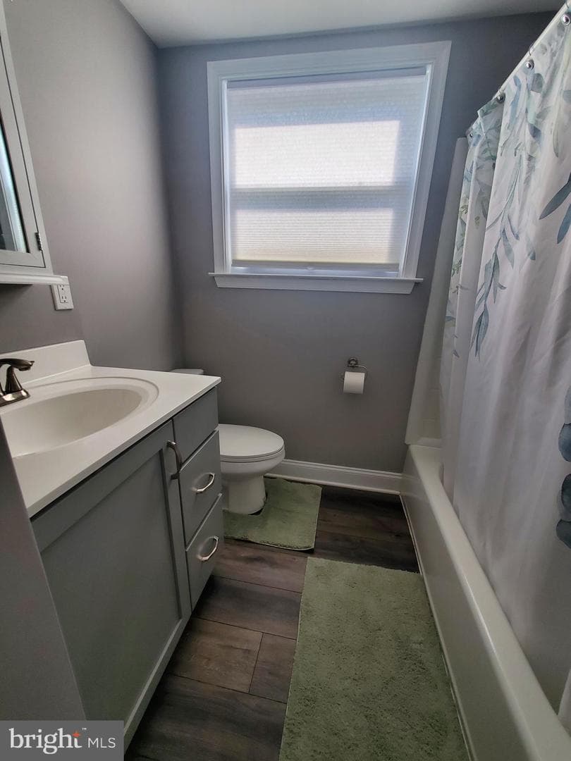 8 Laurel Lane photo 9