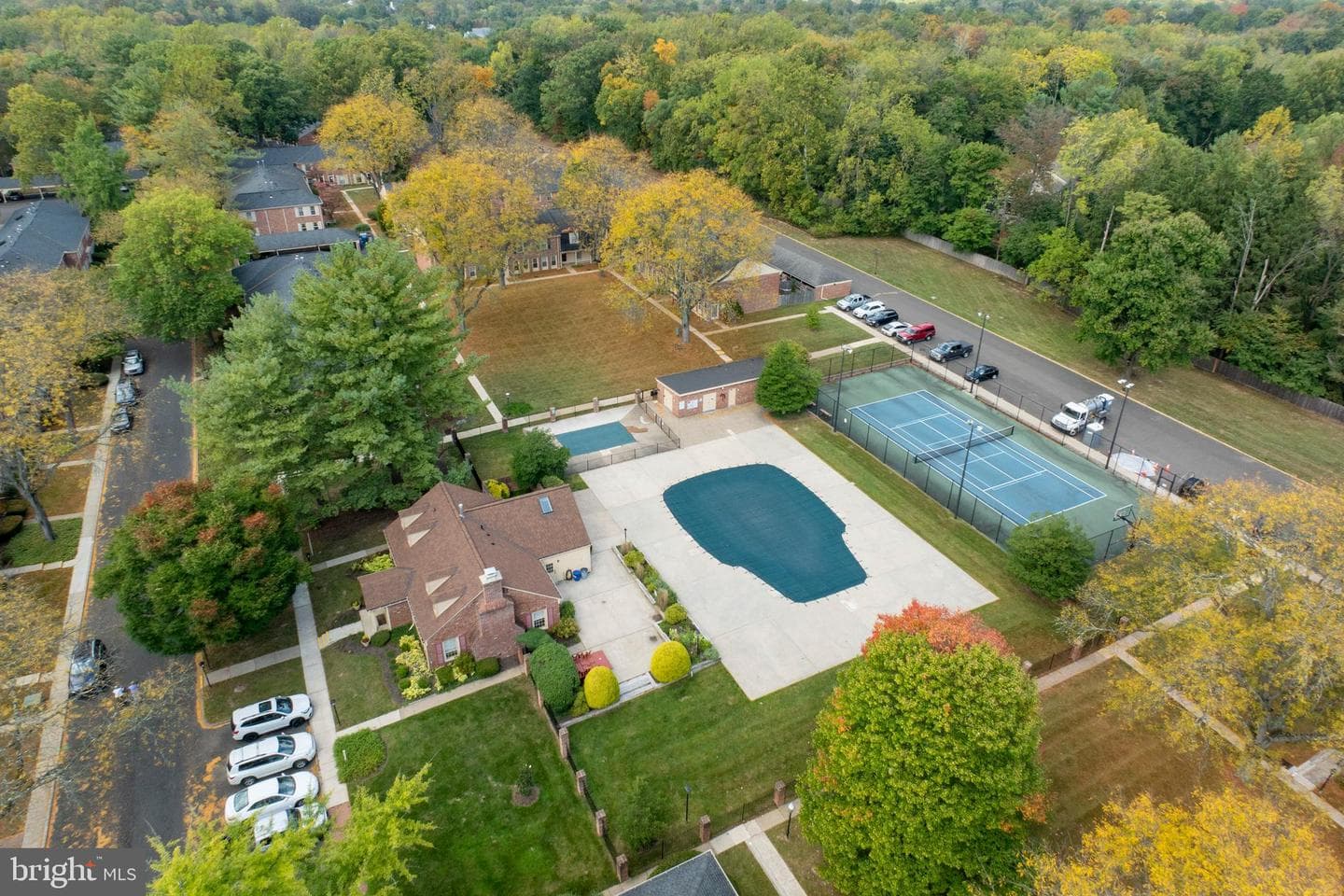 168 Albemarle Drive photo 38