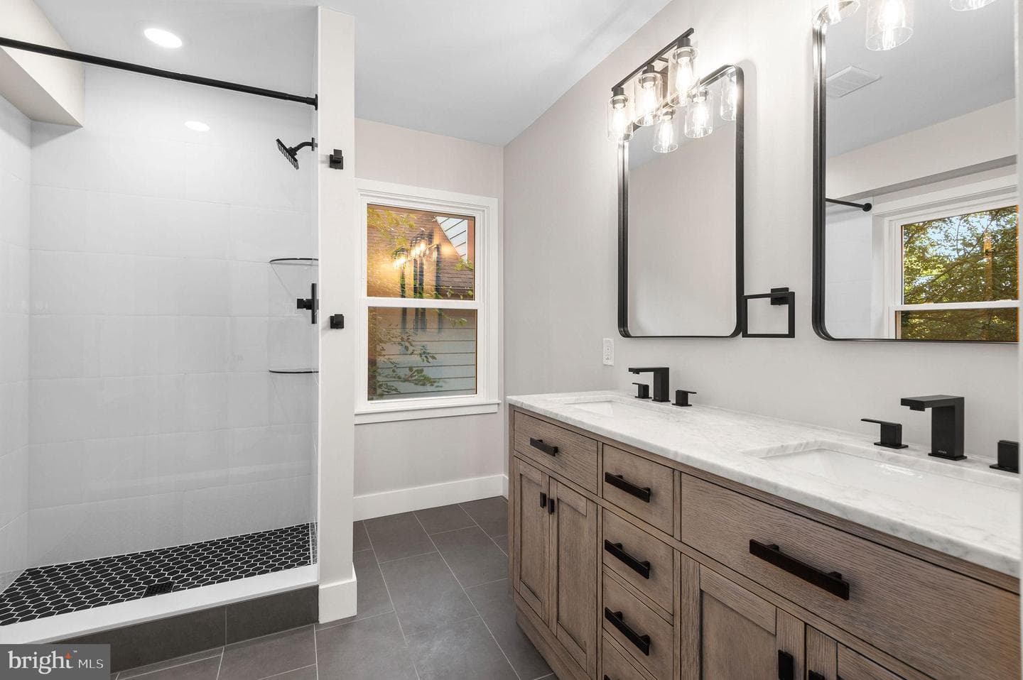 281 Bickley Road photo 10