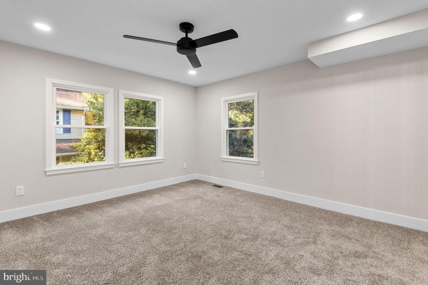 281 Bickley Road photo 14