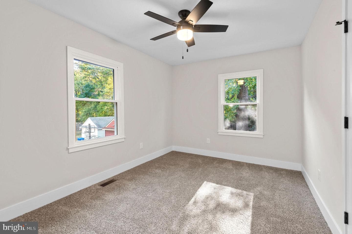 281 Bickley Road photo 16