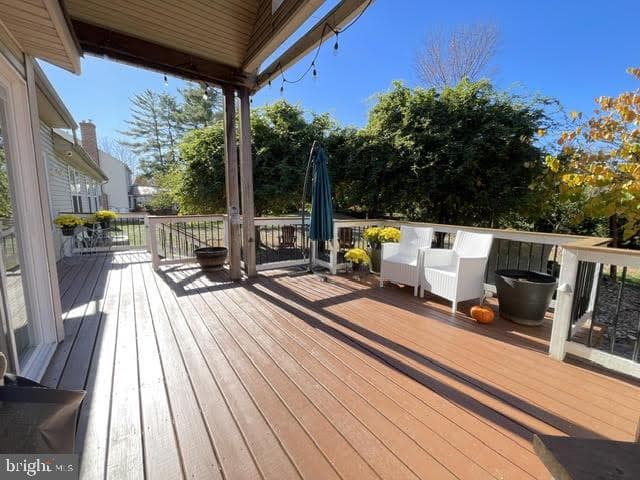 994 Lansdale Avenue photo 40