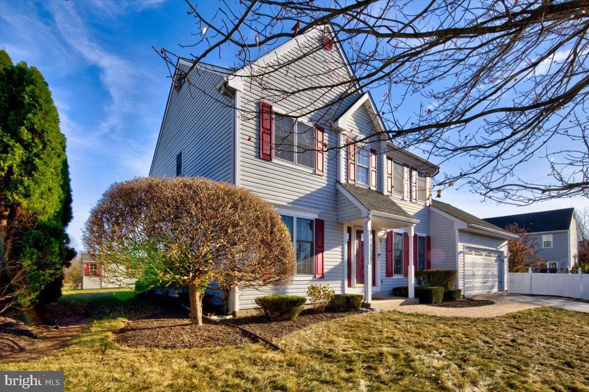 205 Bayberry Drive photo 3