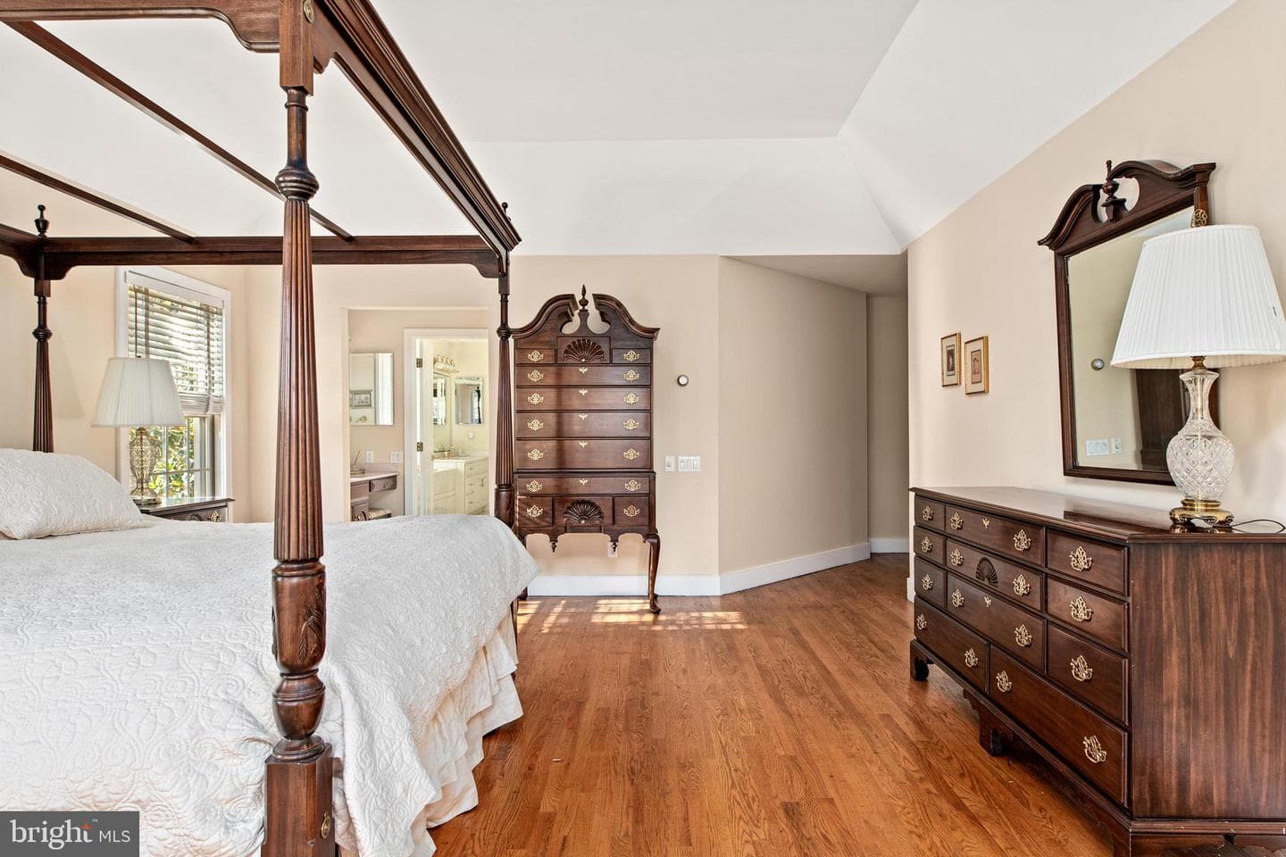 904 Evans Road photo 33