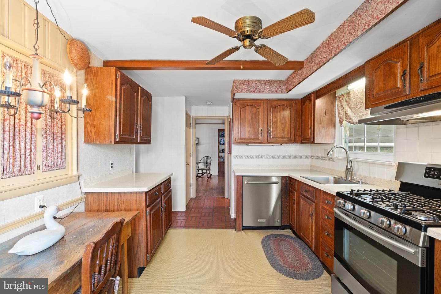 1707 Sycamore Avenue photo 13