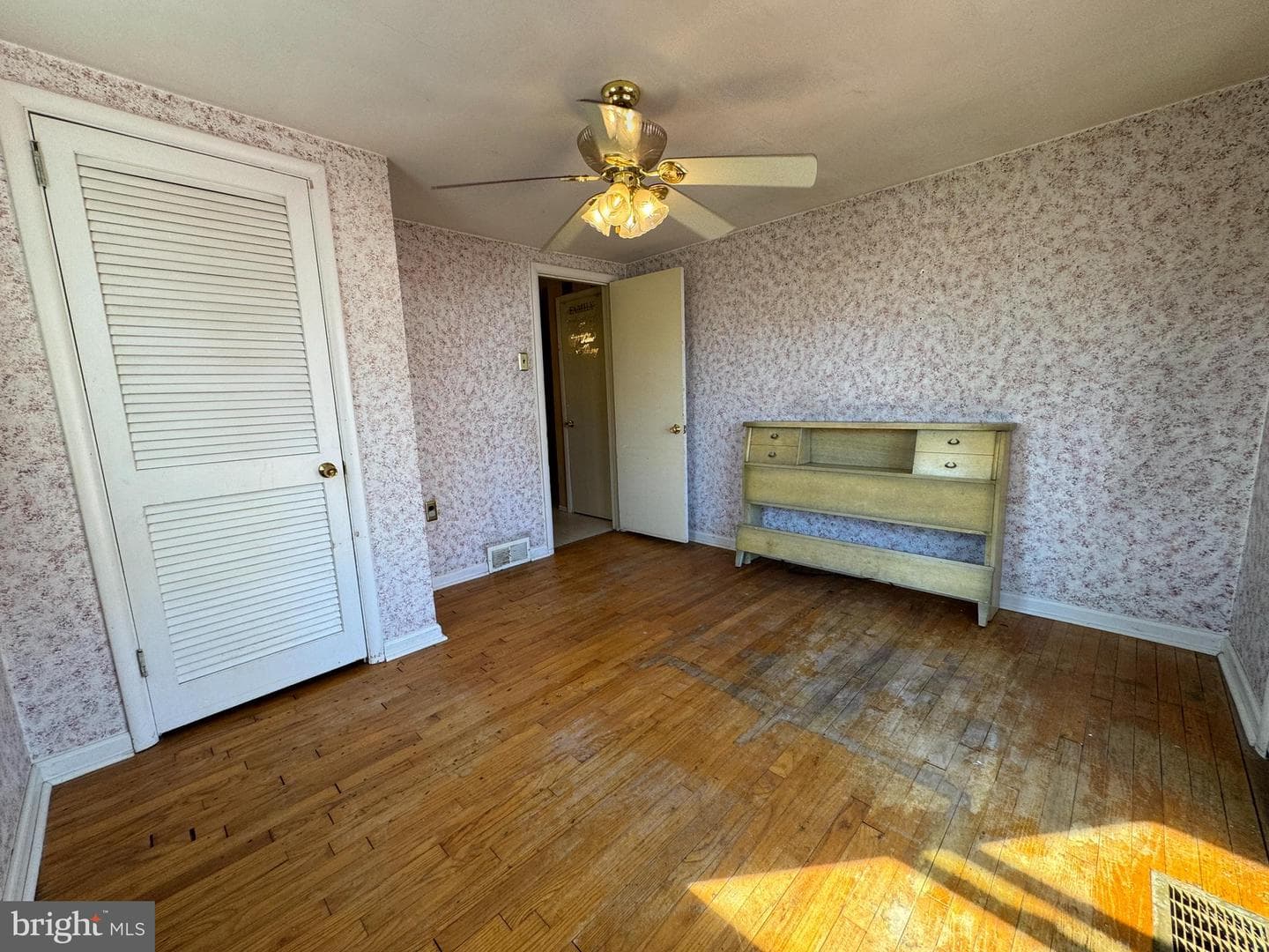 1241 2nd Avenue photo 22