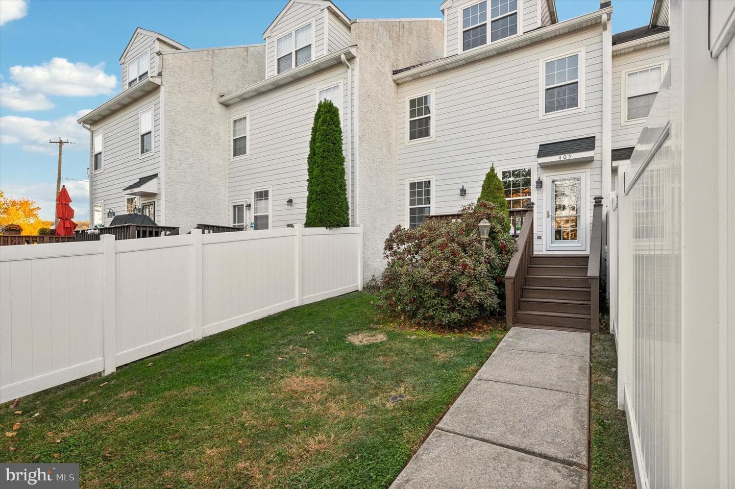 405 W Elm Street photo 15