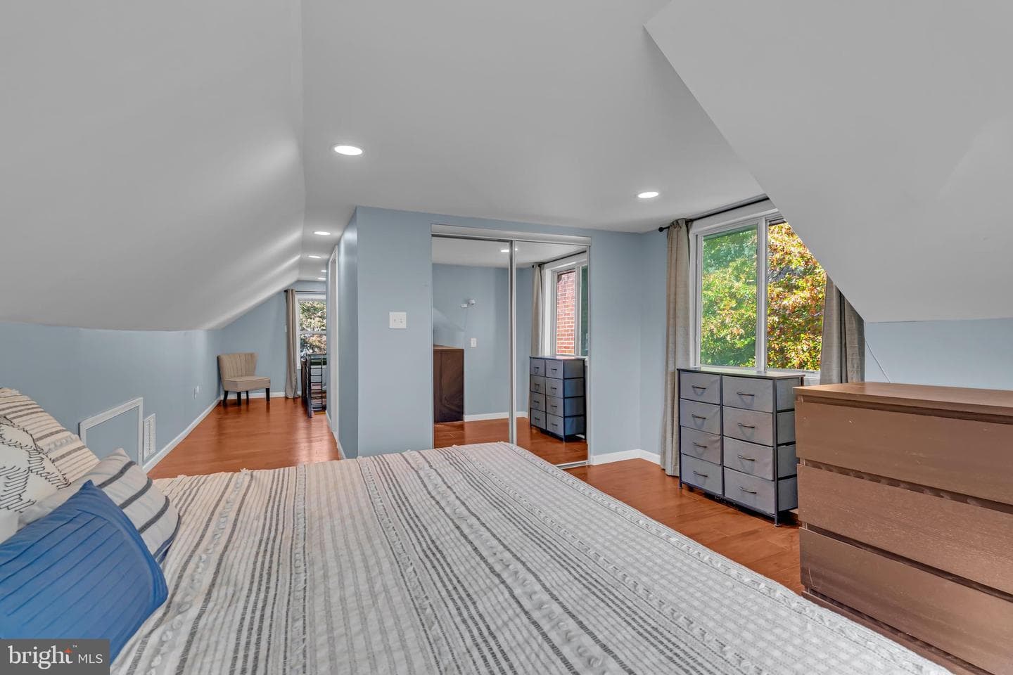 1534 Linden Avenue photo 39
