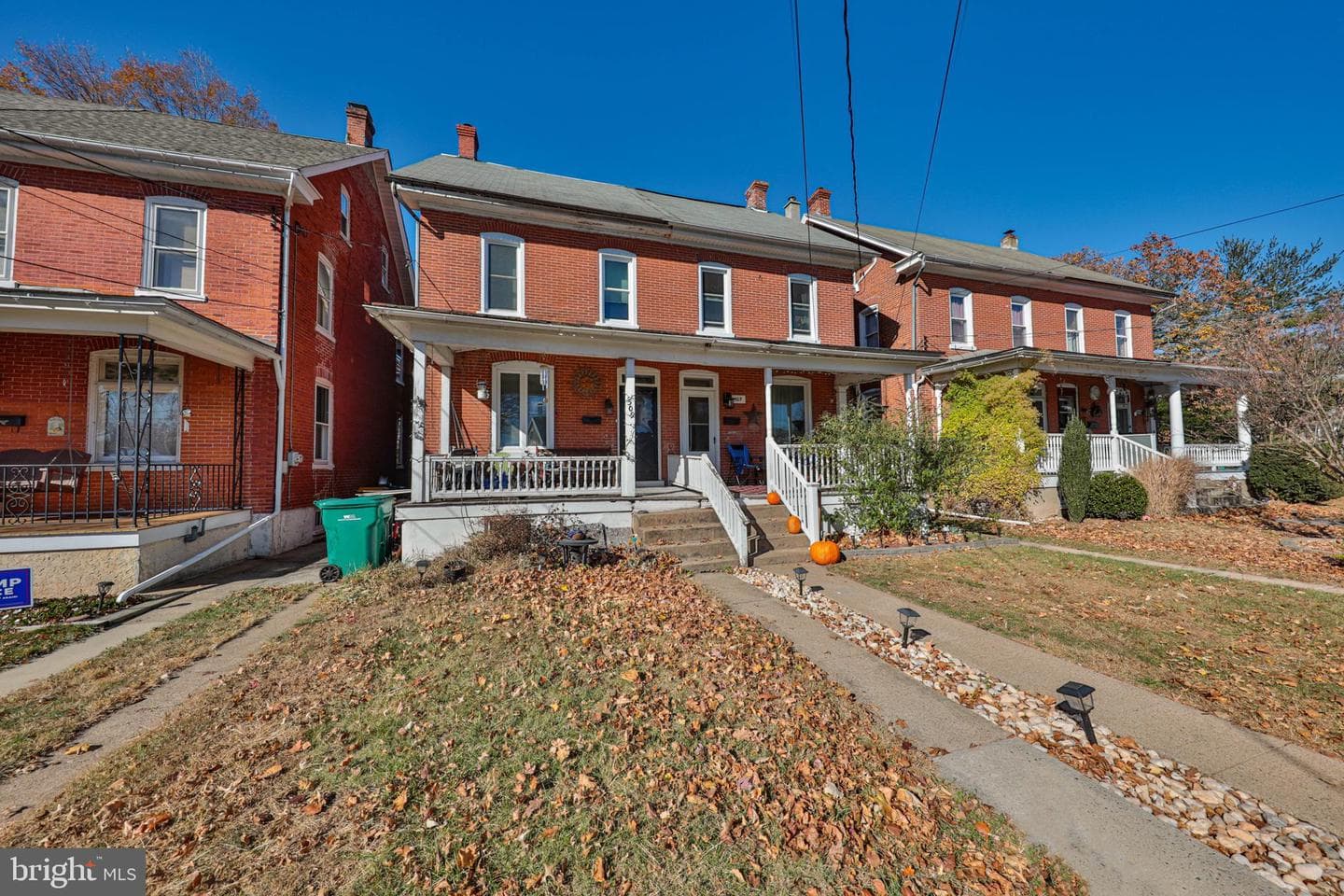 507 W 5th Street photo 2
