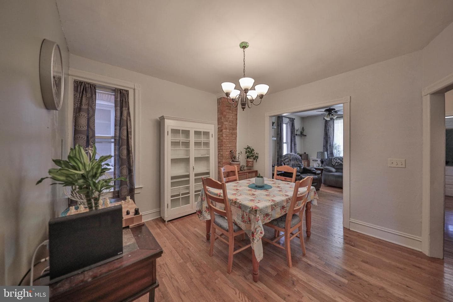 507 W 5th Street photo 7