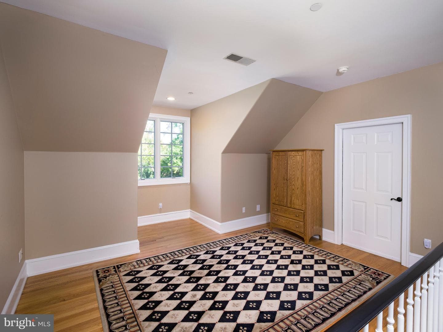 340 Baintree Road photo 41