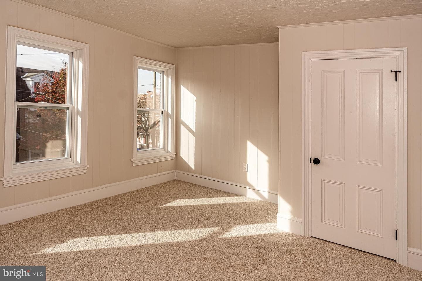 641 Walnut Street photo 21