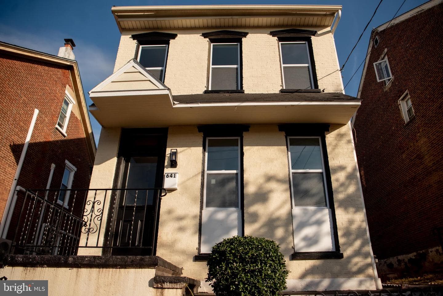 641 Walnut Street photo 3
