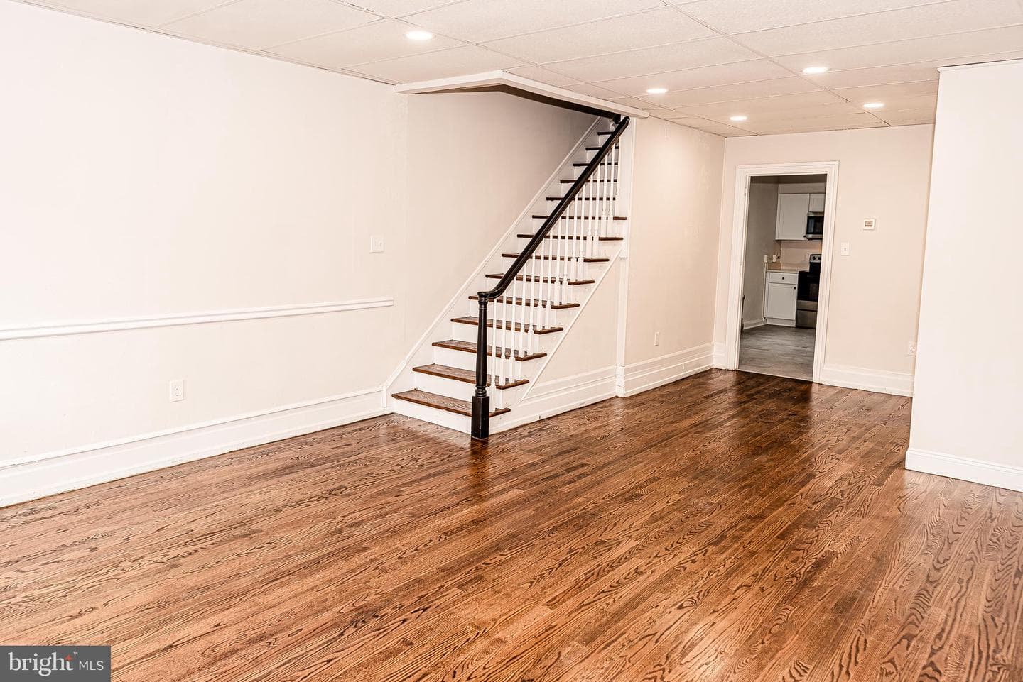 641 Walnut Street photo 9