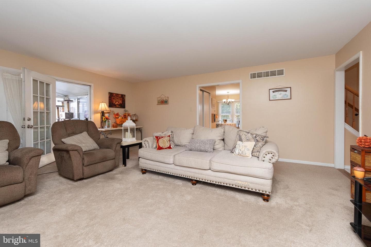 102 Runnymede Drive photo 23