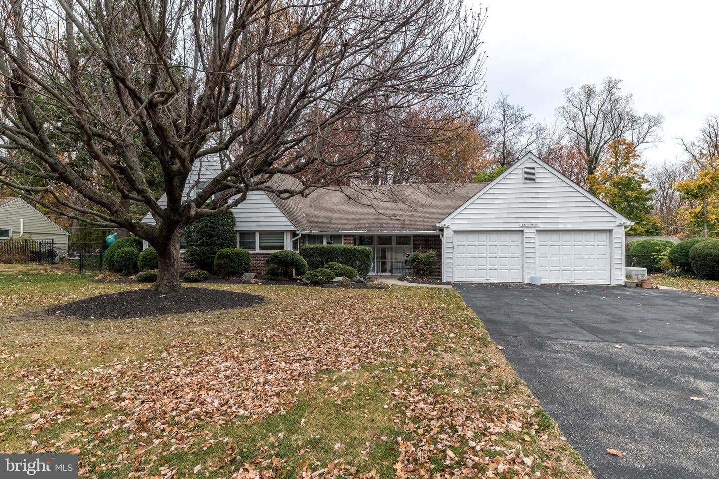 1111 Delene Road photo 2