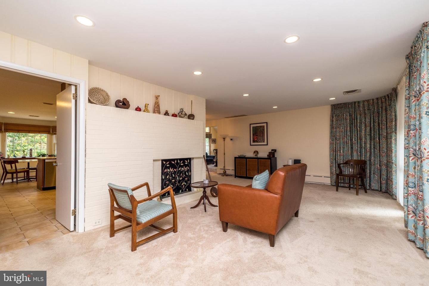 1111 Delene Road photo 4