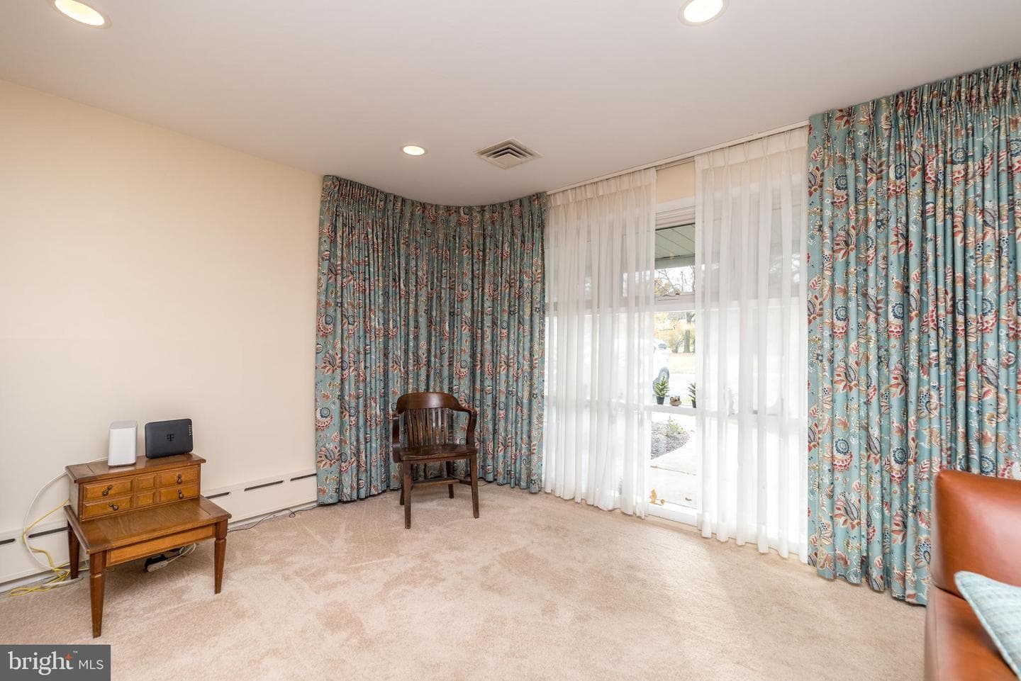 1111 Delene Road photo 7