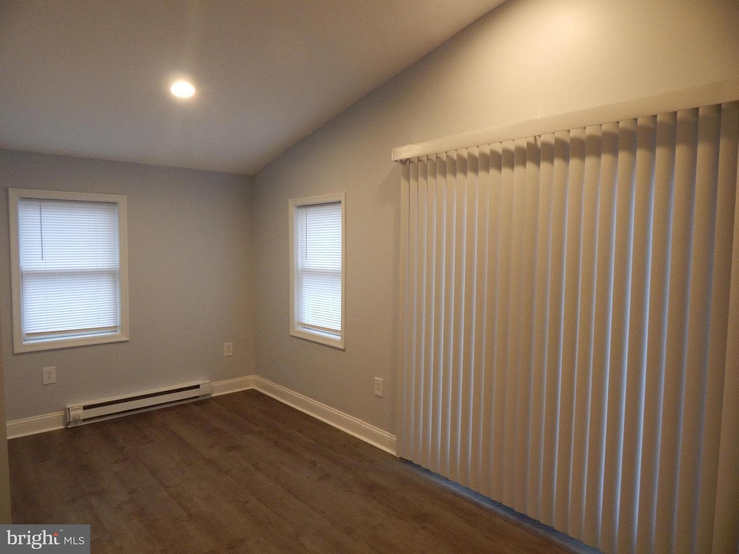 233 N Evans Street photo 34
