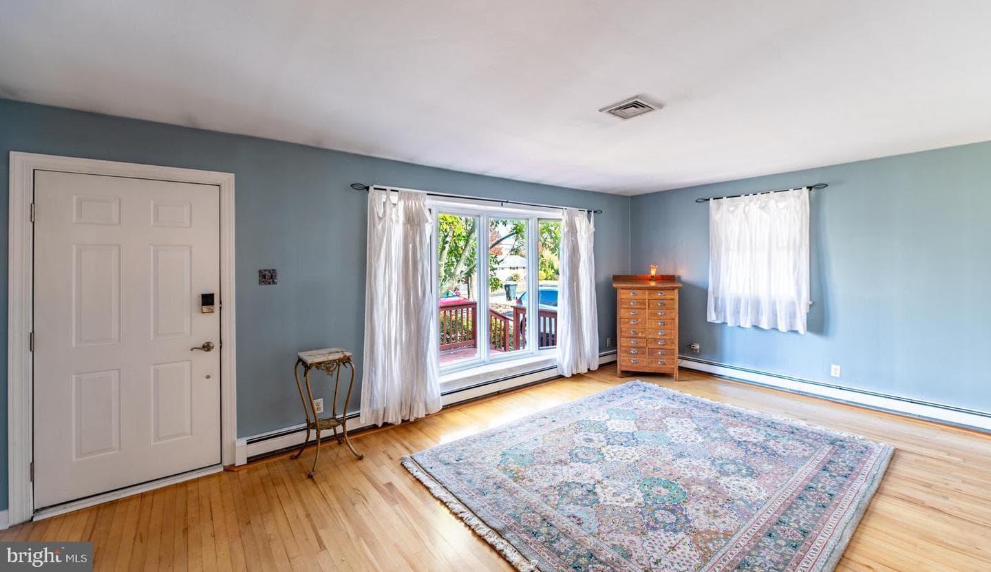 48 College Avenue photo 41