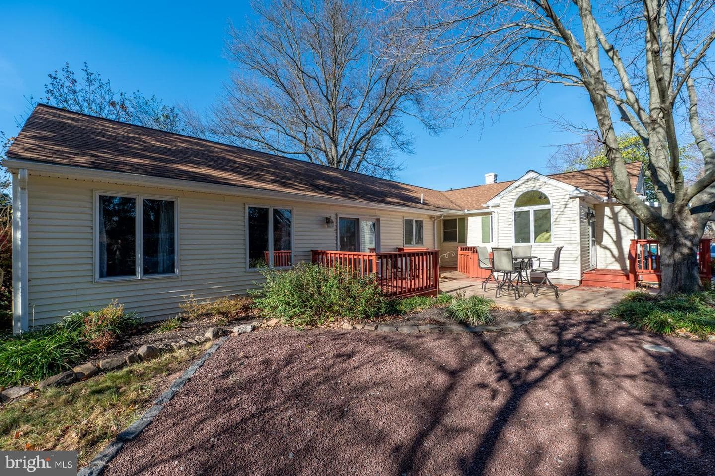 48 College Avenue photo 8