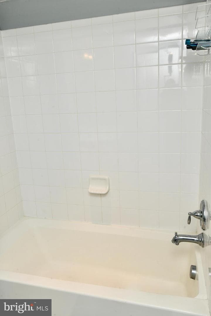 912 Susan Circle photo 15