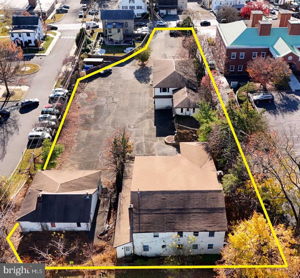 657 Red Lion Road photo 1