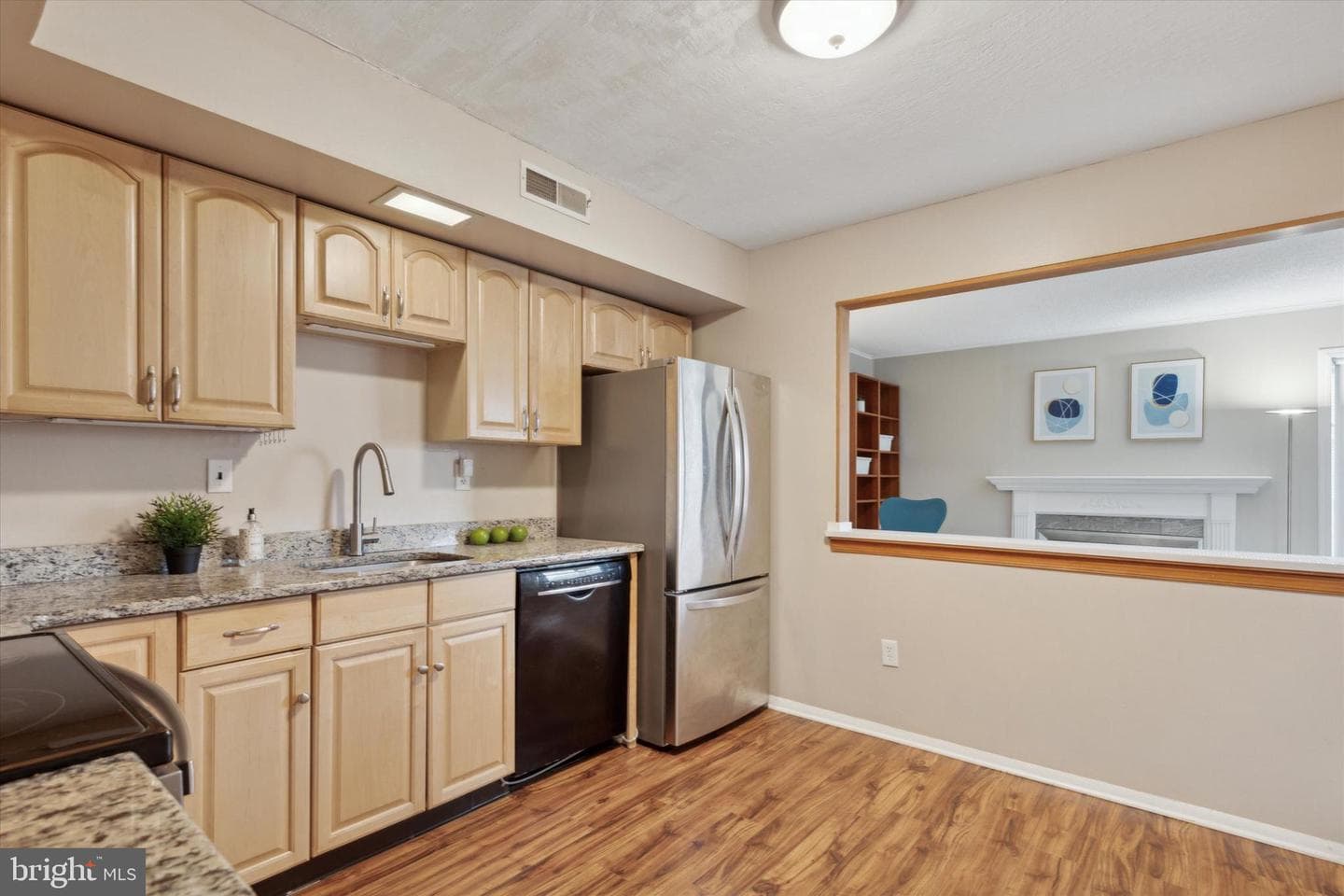 806 Continental Drive photo 6