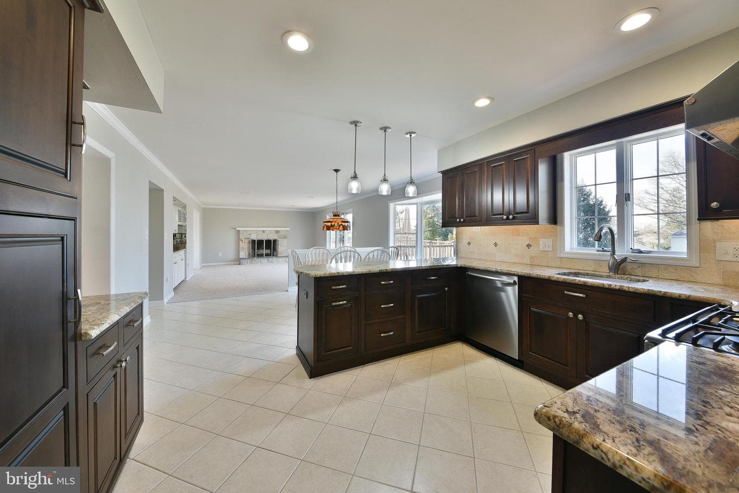 45 Hunter Road photo 32