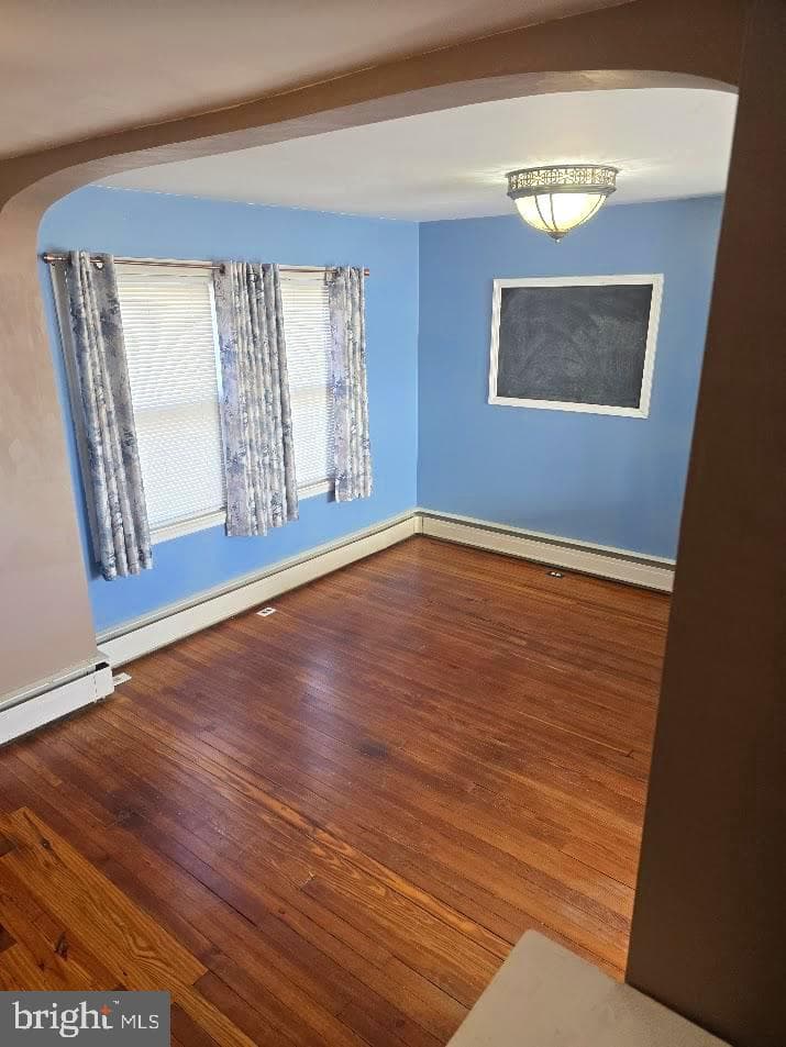 553 B St photo 12