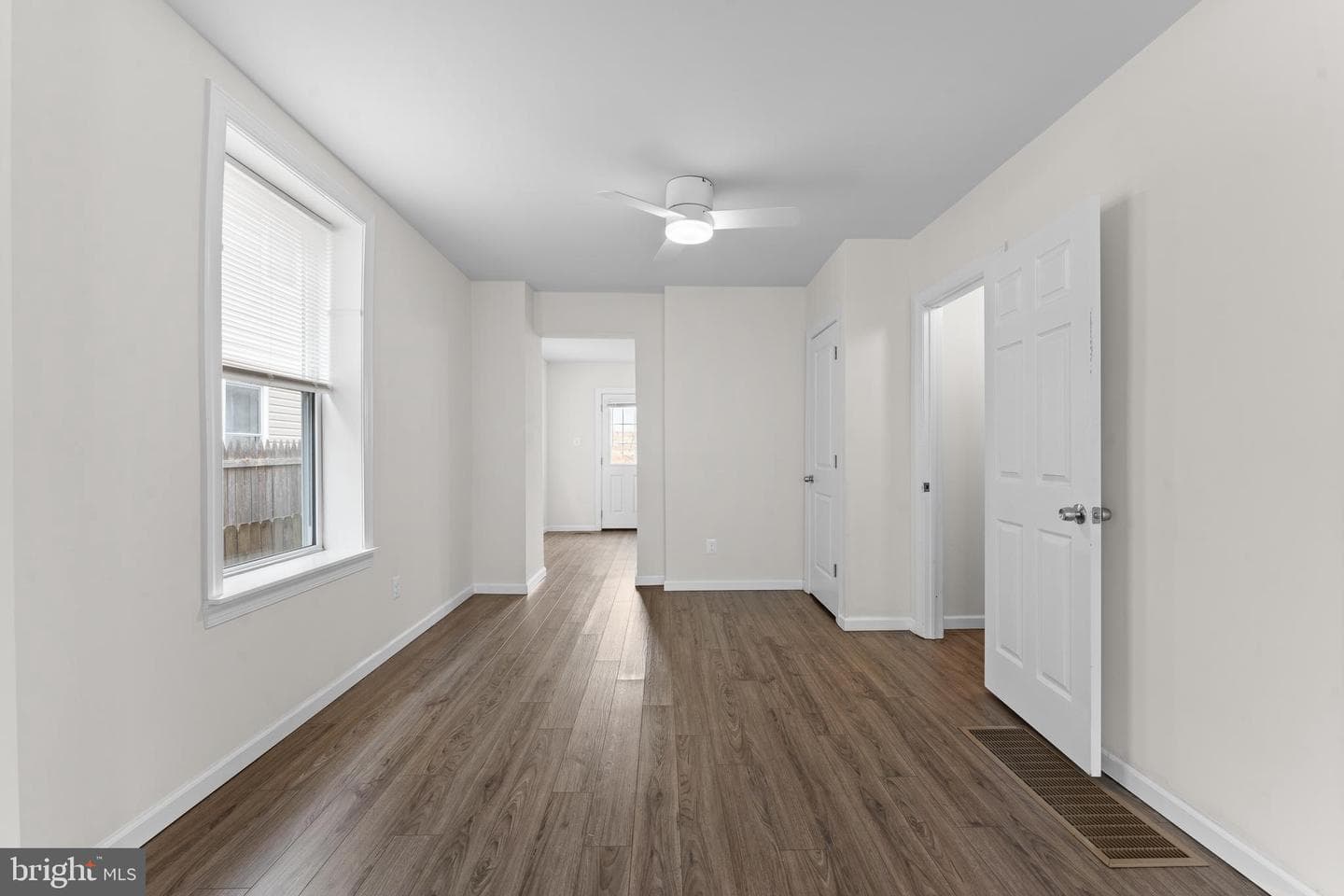 37 2nd Street photo 9
