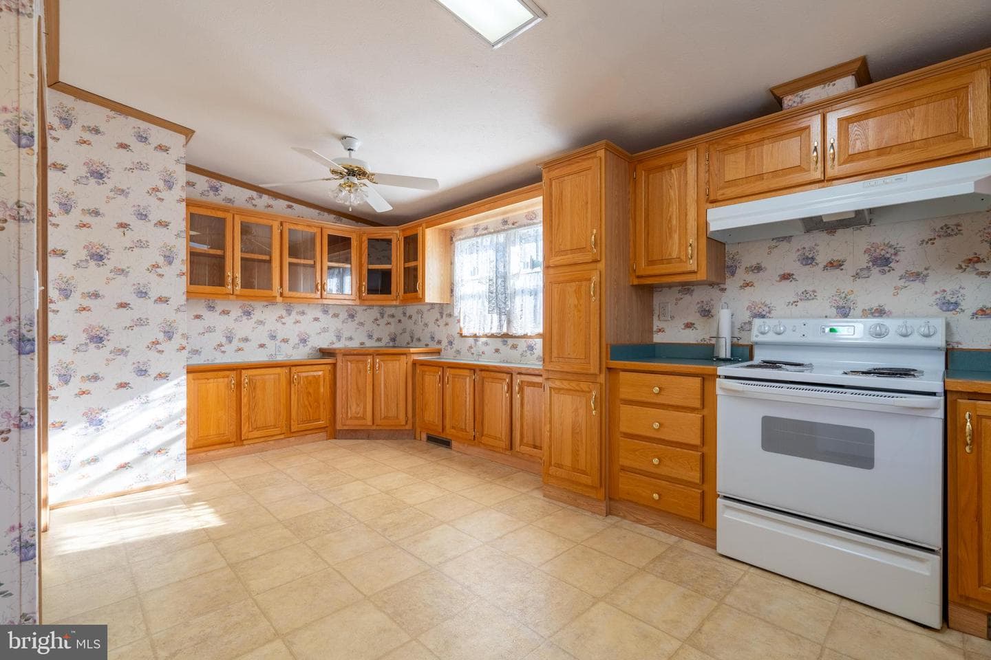 644 Apple Street photo 22