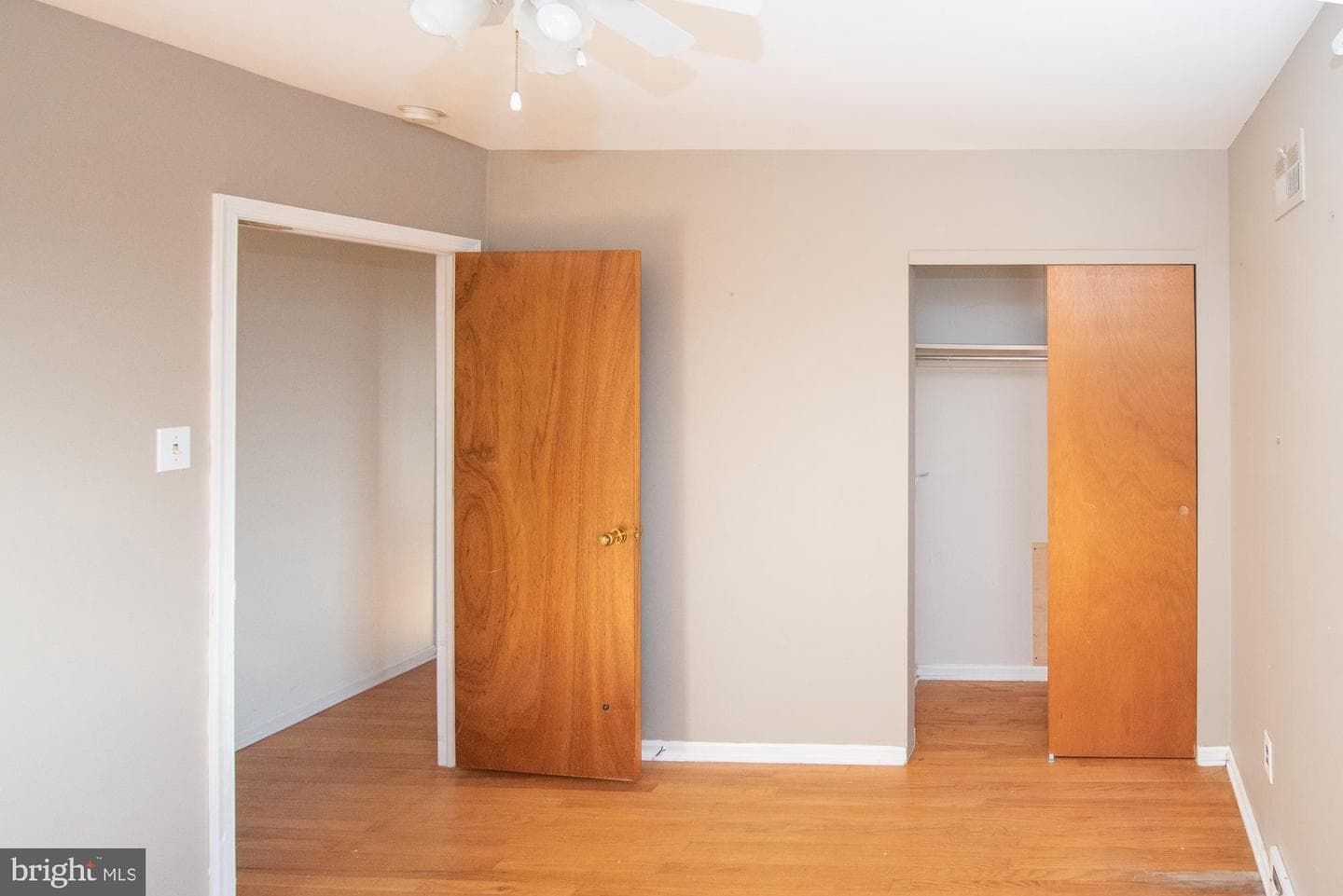 736 Mockingbird Lane photo 30