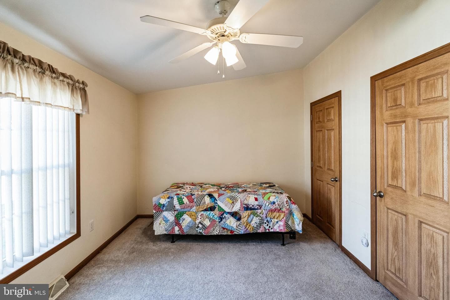 502 Village Way photo 23