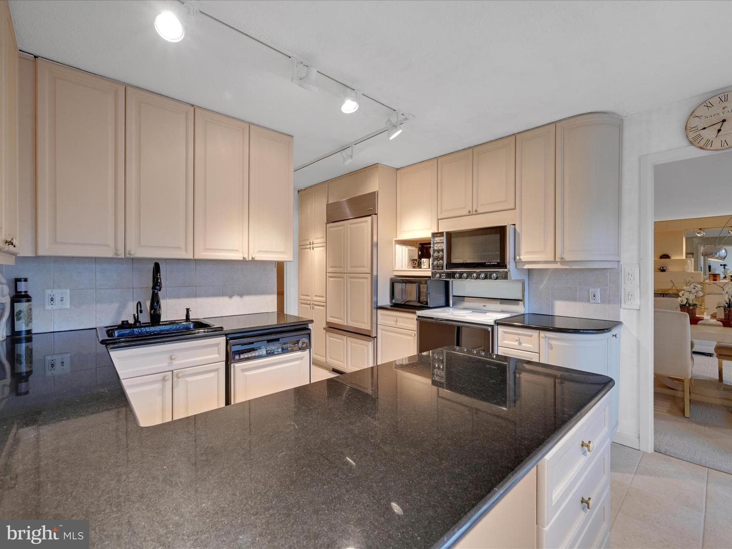 1001 City Avenue #E-622 photo 9