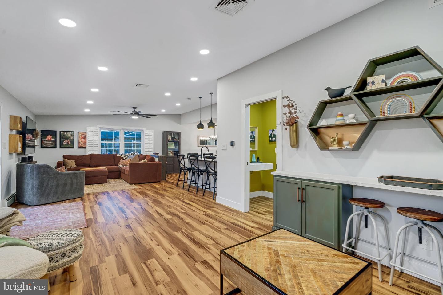 720 Pembroke Road photo 16