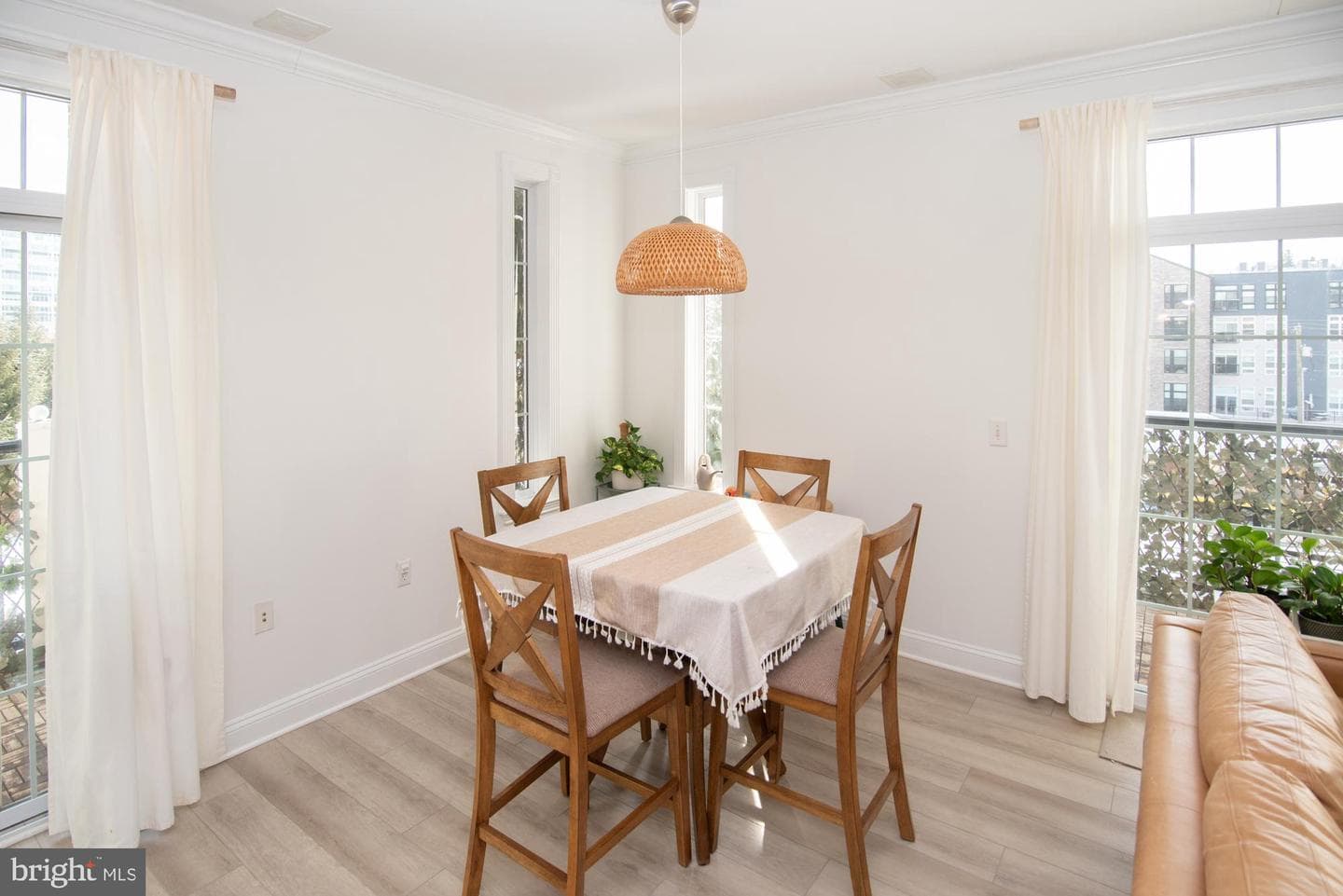 300 W Elm Street #2115 photo 12
