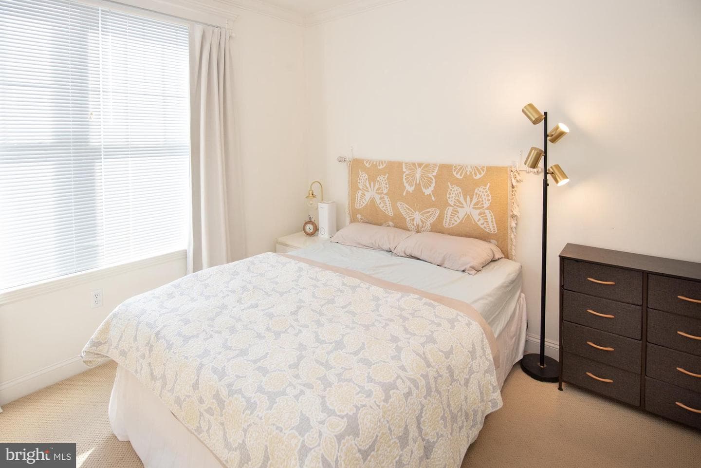 300 W Elm Street #2115 photo 25