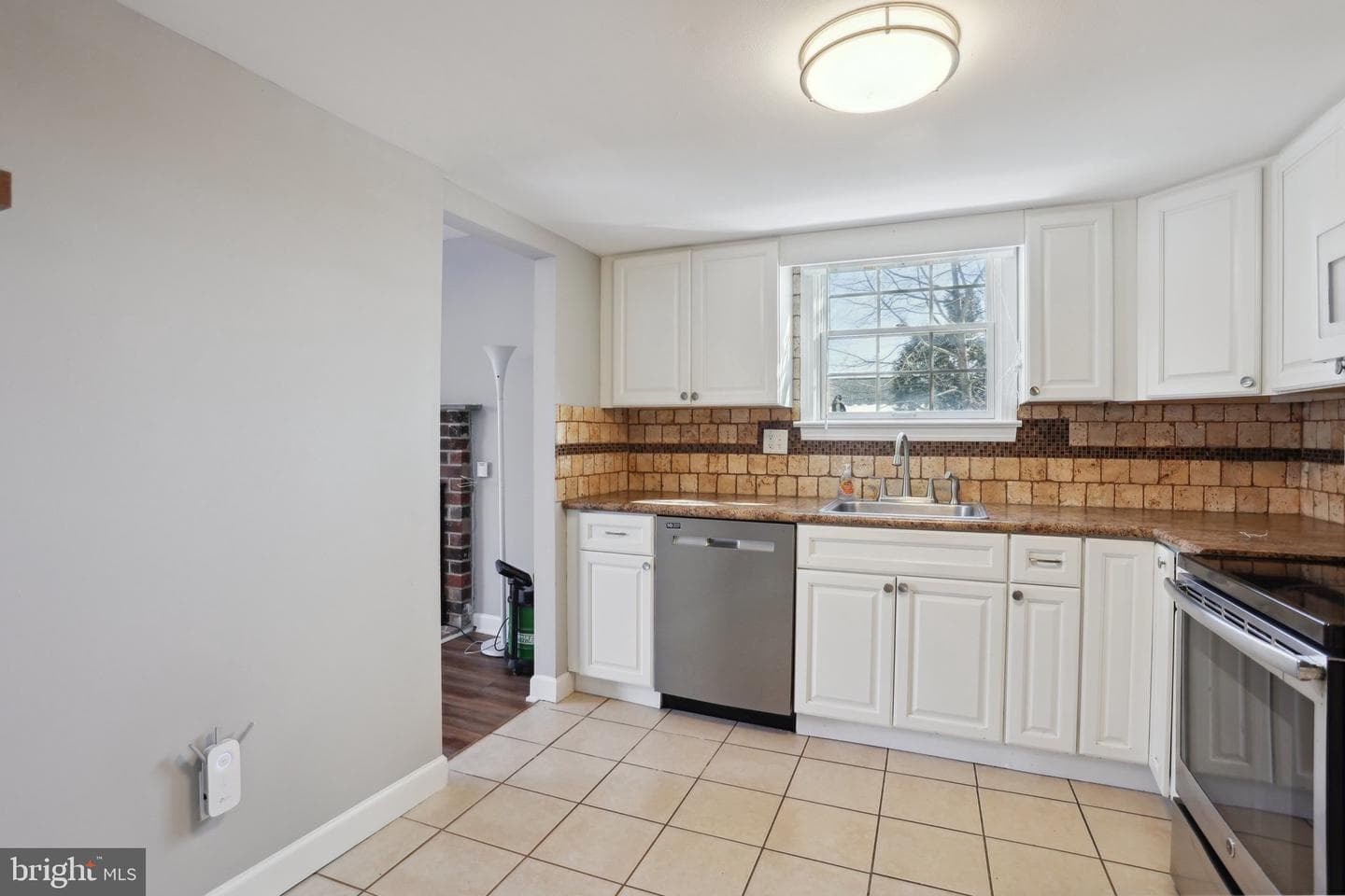 2026 Bayless Place photo 7