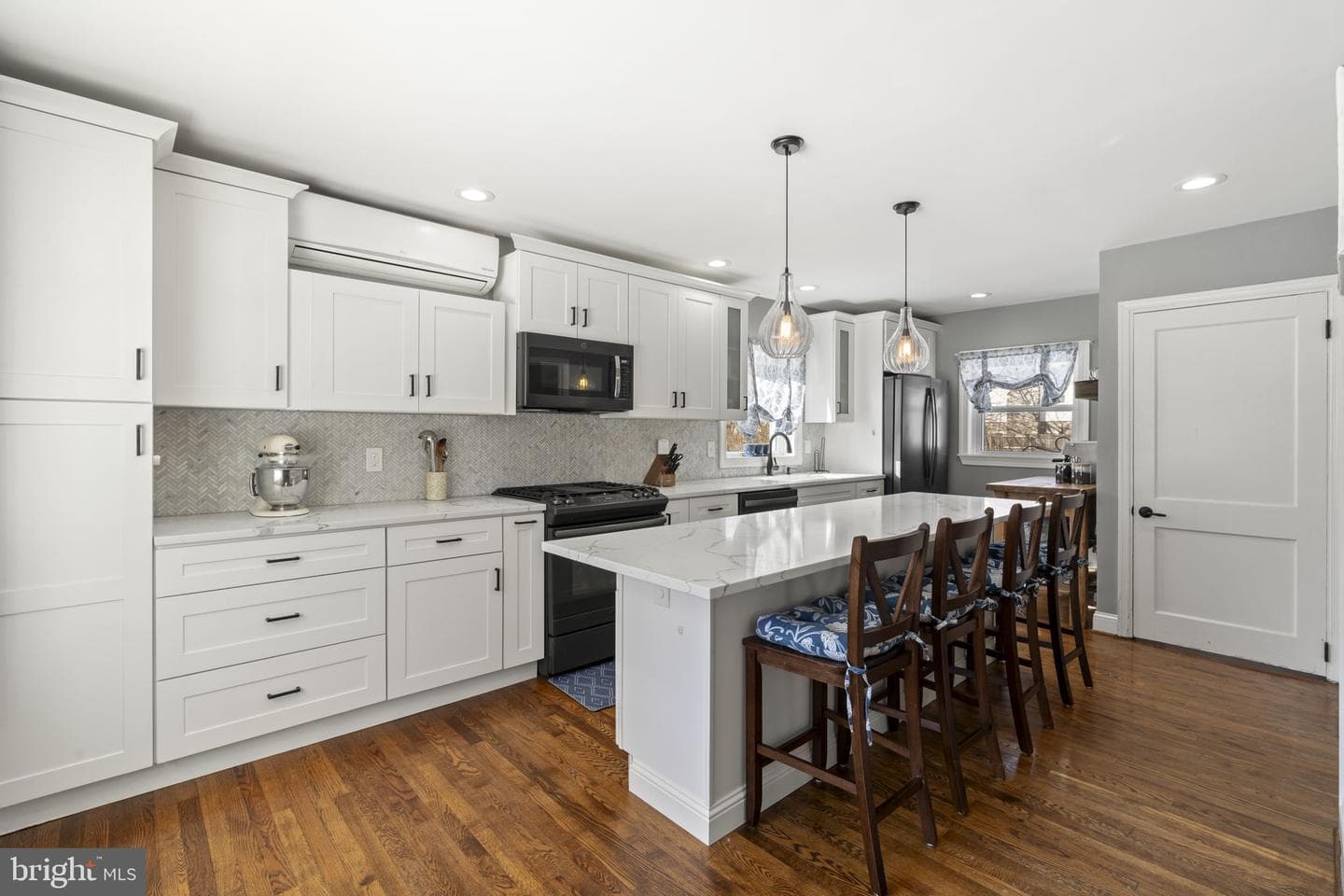 115 N Park Avenue photo 9