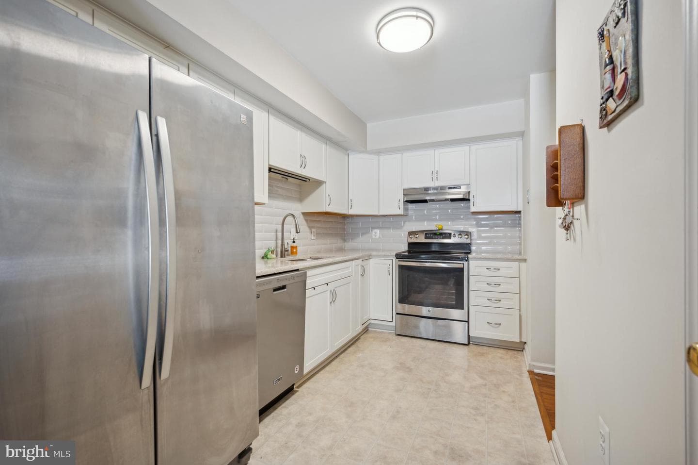 1106 Middleton photo 8