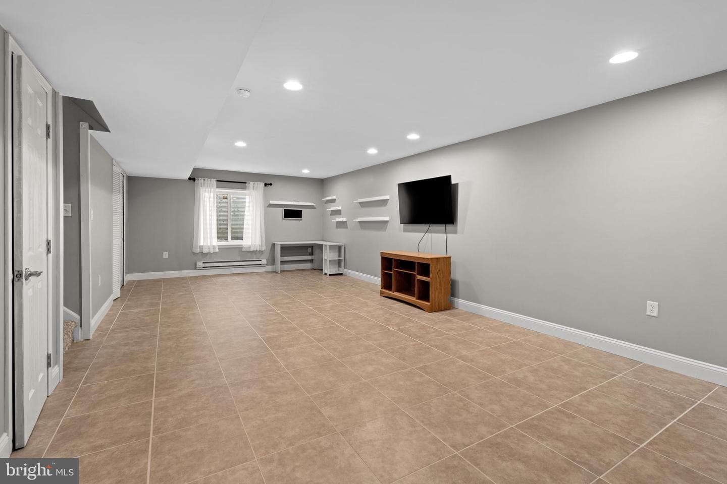 2012 Hayward Avenue photo 32