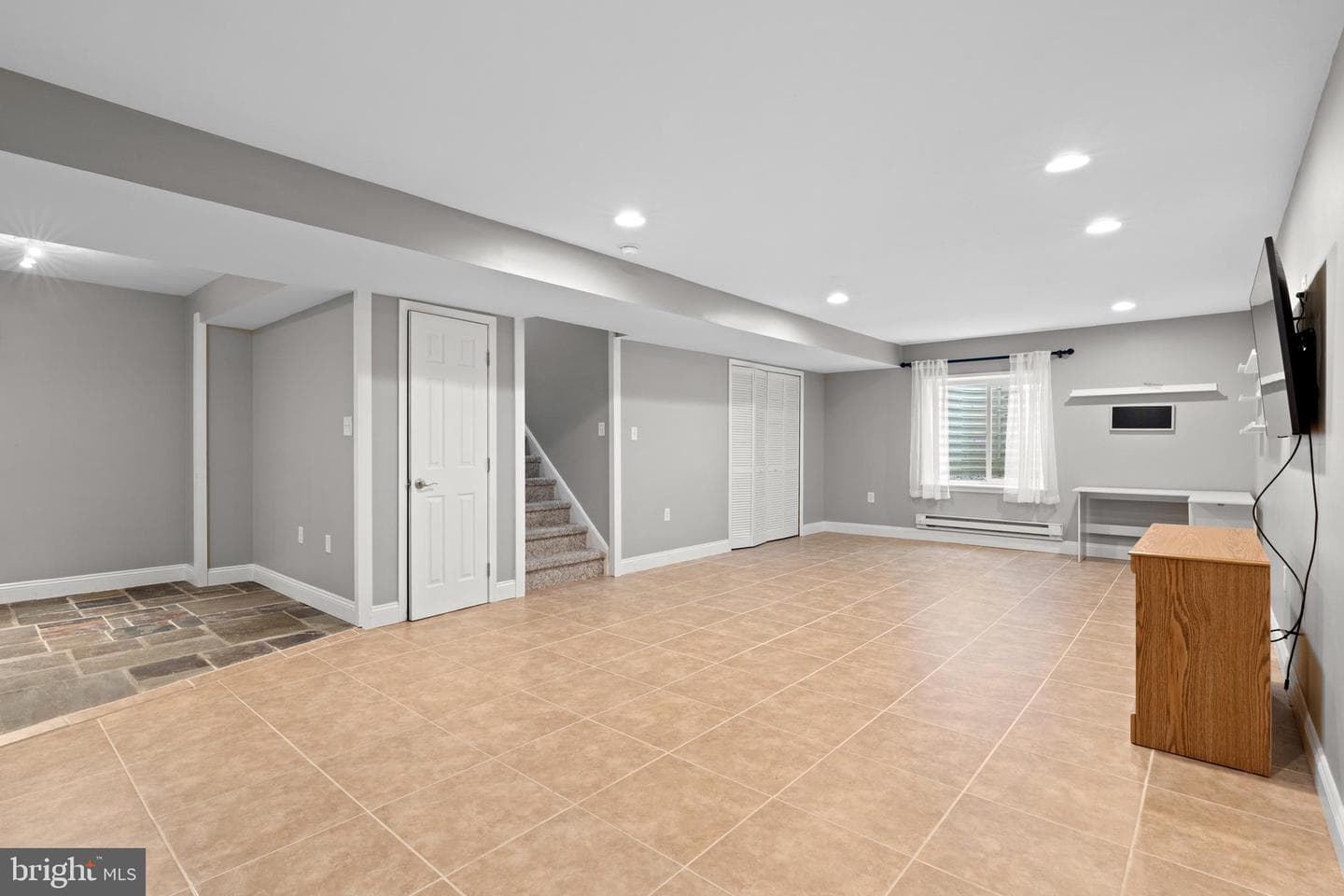 2012 Hayward Avenue photo 33