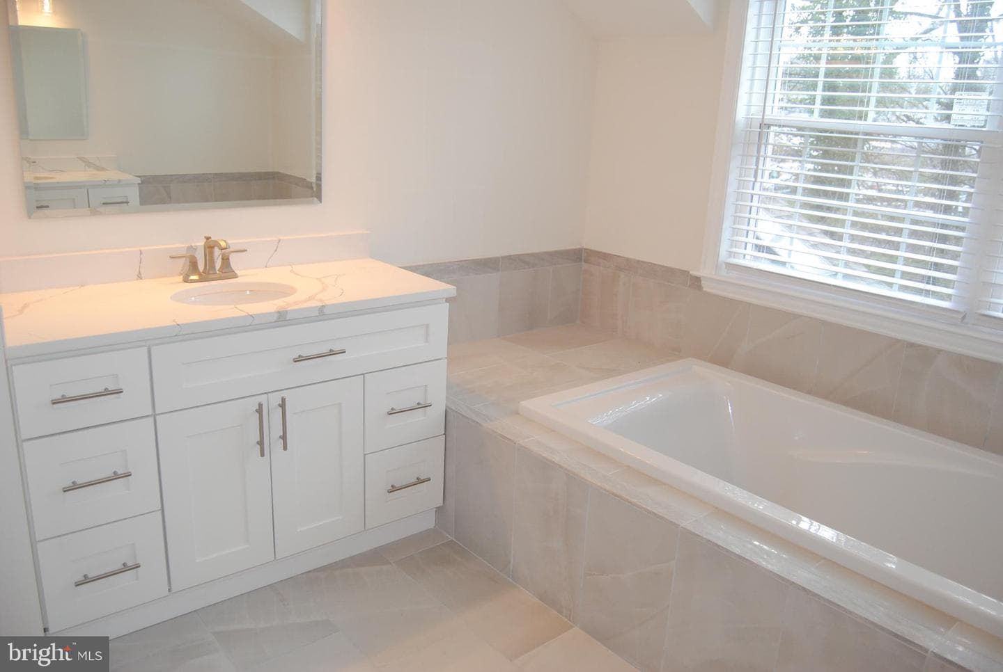700 Locust Lane photo 11